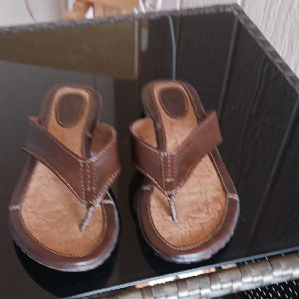 BORN-Brown Leather Sandals